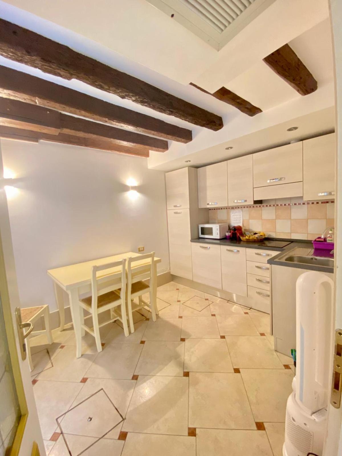 Casa Vacanze Angolo 'Sconto ヴェネツィア エクステリア 写真
