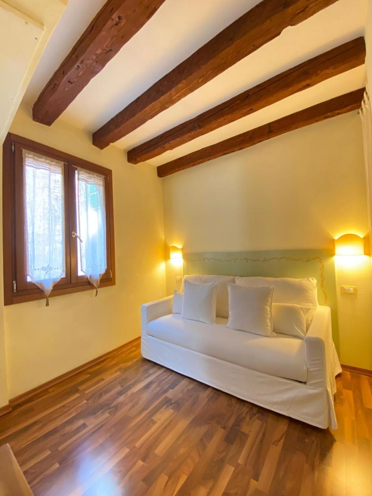 Casa Vacanze Angolo 'Sconto ヴェネツィア エクステリア 写真