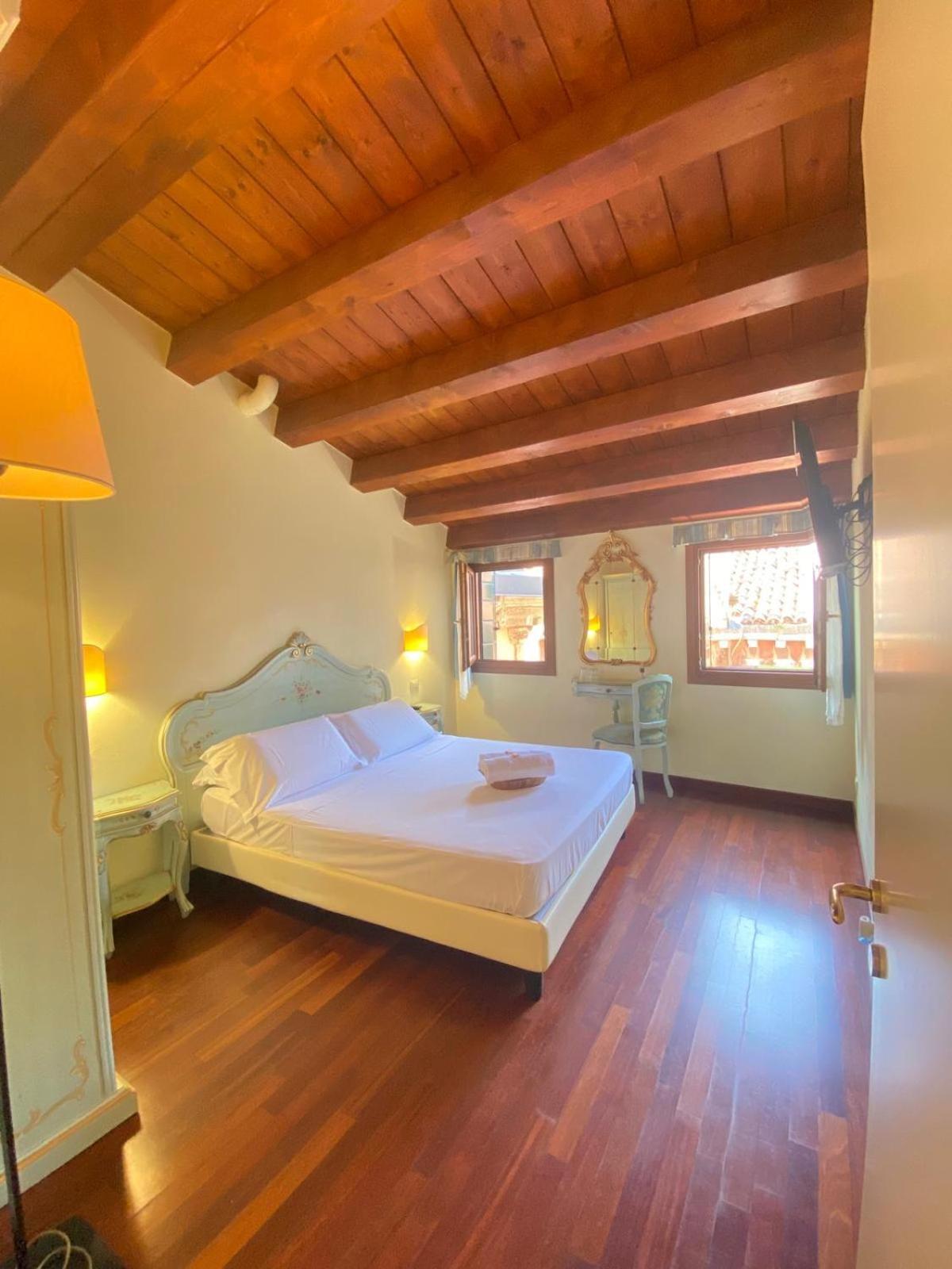 Casa Vacanze Angolo 'Sconto ヴェネツィア エクステリア 写真