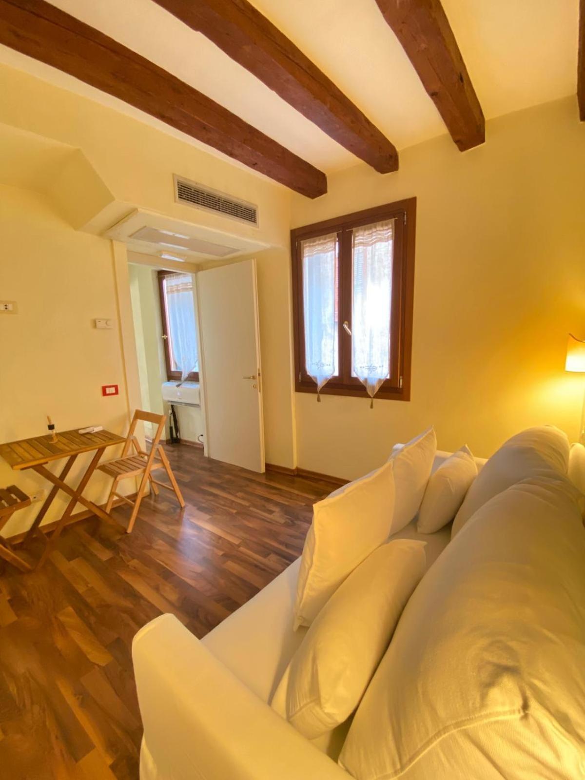 Casa Vacanze Angolo 'Sconto ヴェネツィア エクステリア 写真
